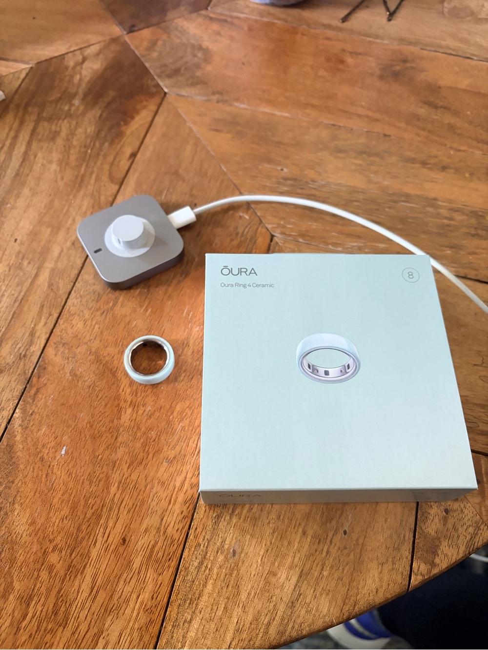 Oura Ring 4 Ceramic - size 8